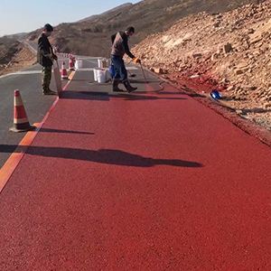 关岭一是彩钢瓦喷漆翻新，地面喷涂